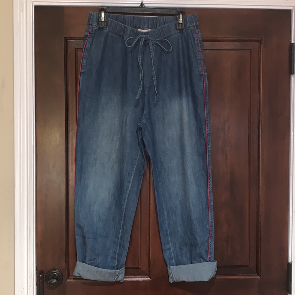 ‼️SOLD‼️ Sundry Anthro Loved Jeans w/Red Trim Sz 3